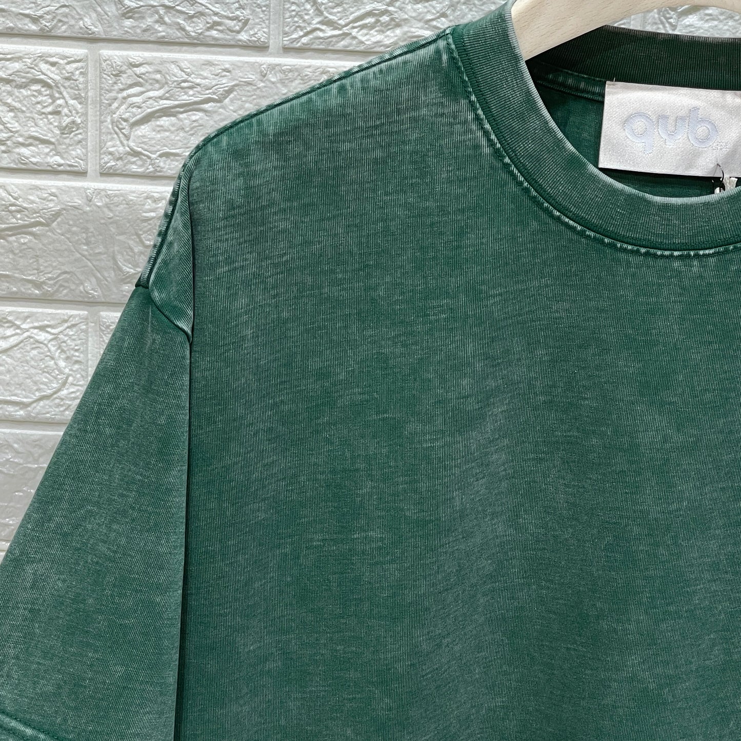 T-shirt stone washed green