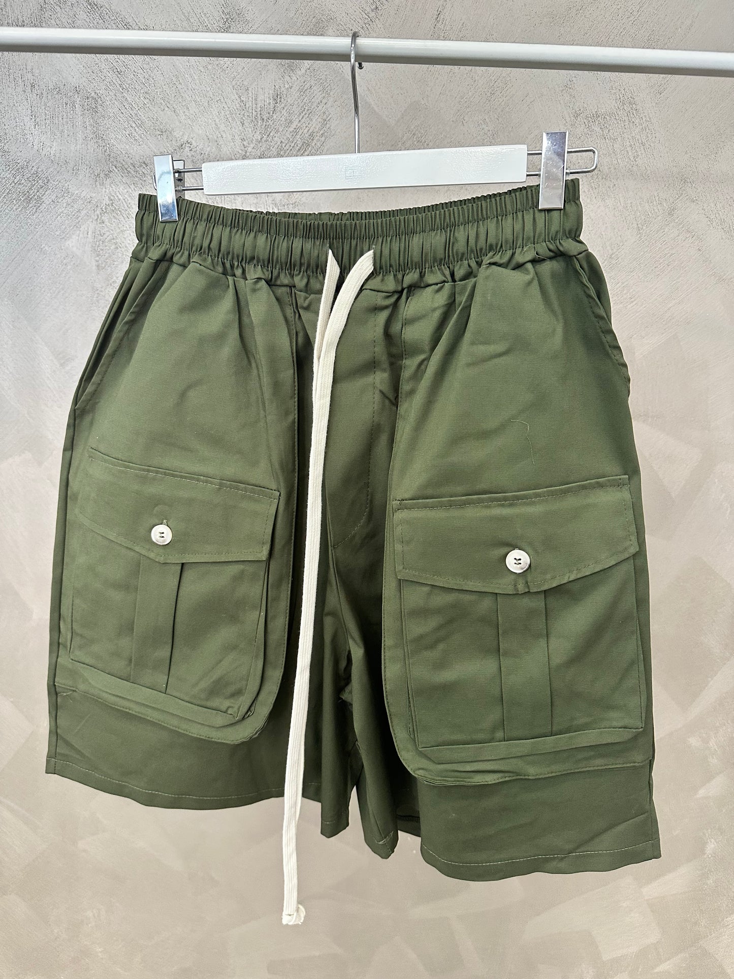 Premium cargo front v. militare