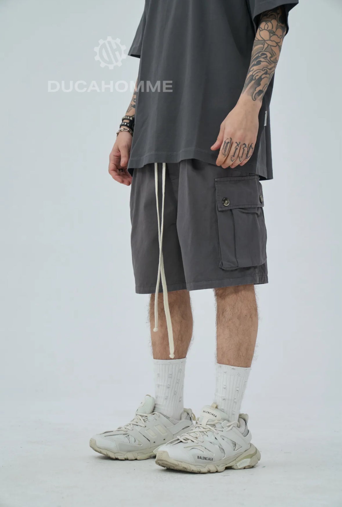 Pantaloncino cargo grigio piombo