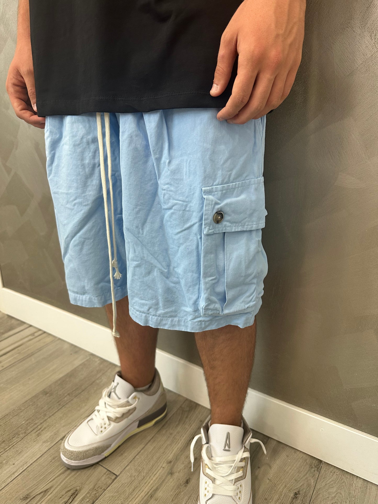 Pantaloncino cargo celeste