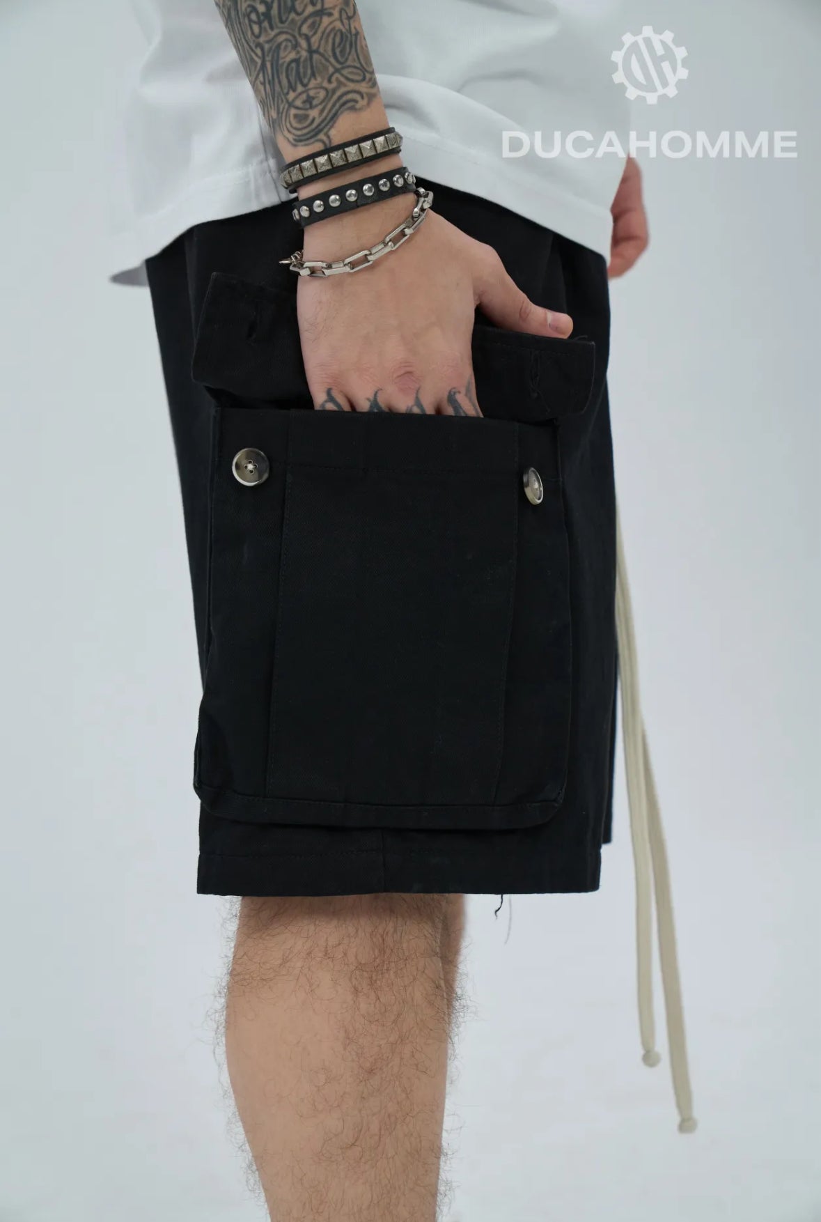 Pantaloncino cargo nero
