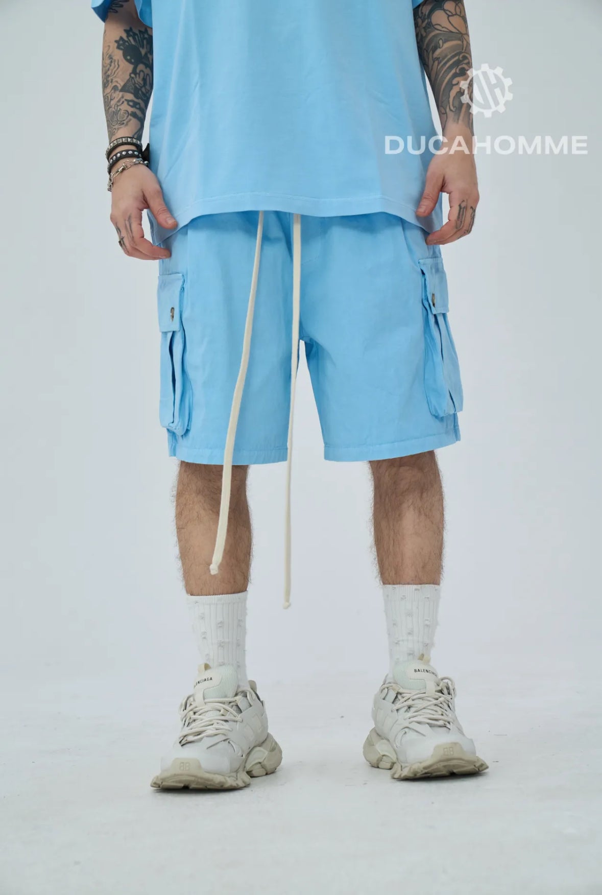 Pantaloncino cargo celeste