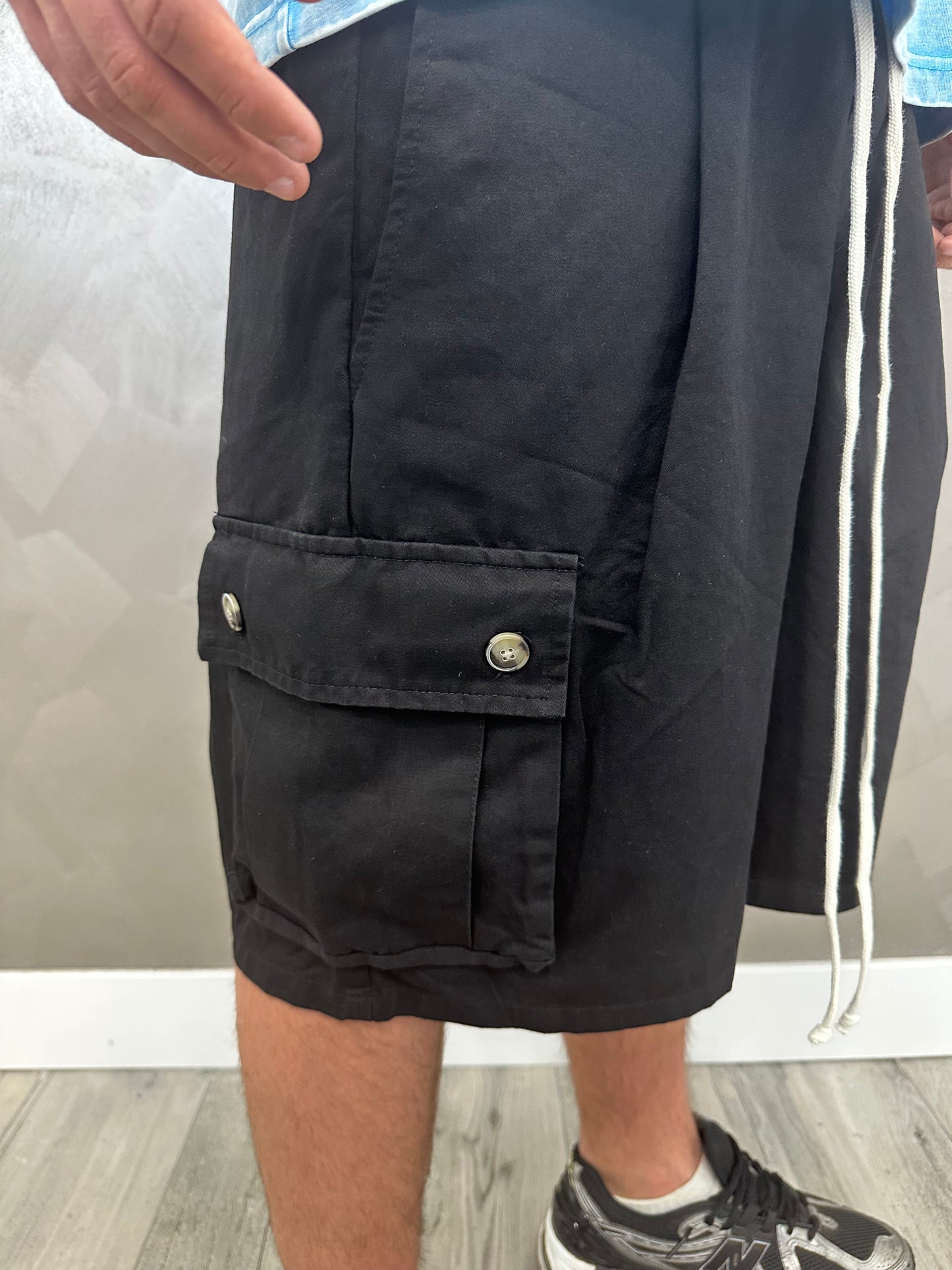 Pantaloncino cargo nero