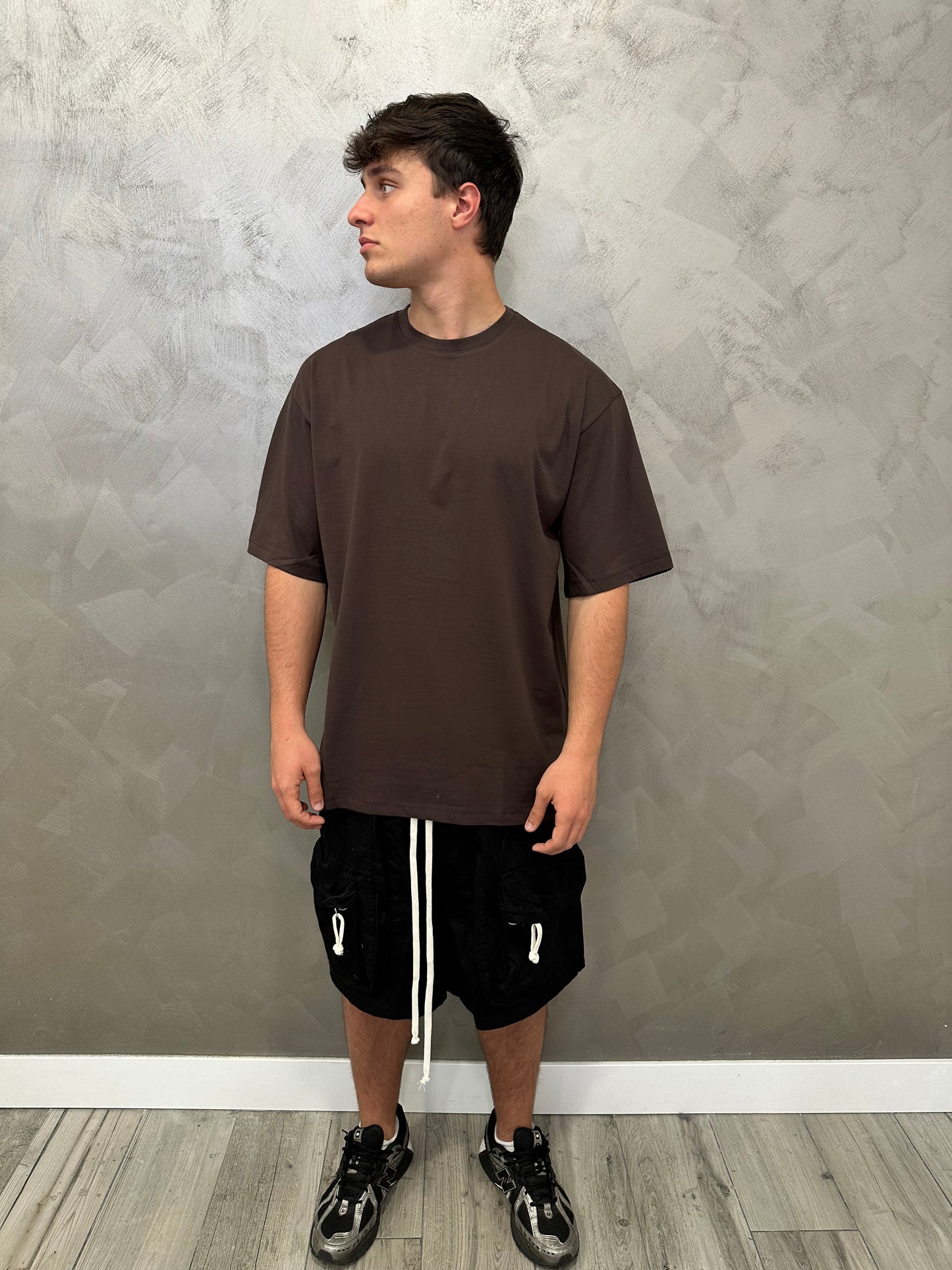 T-shirt oversize marrone taglia unica