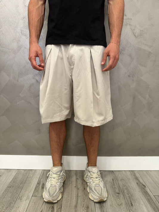 Elegant Short Beige
