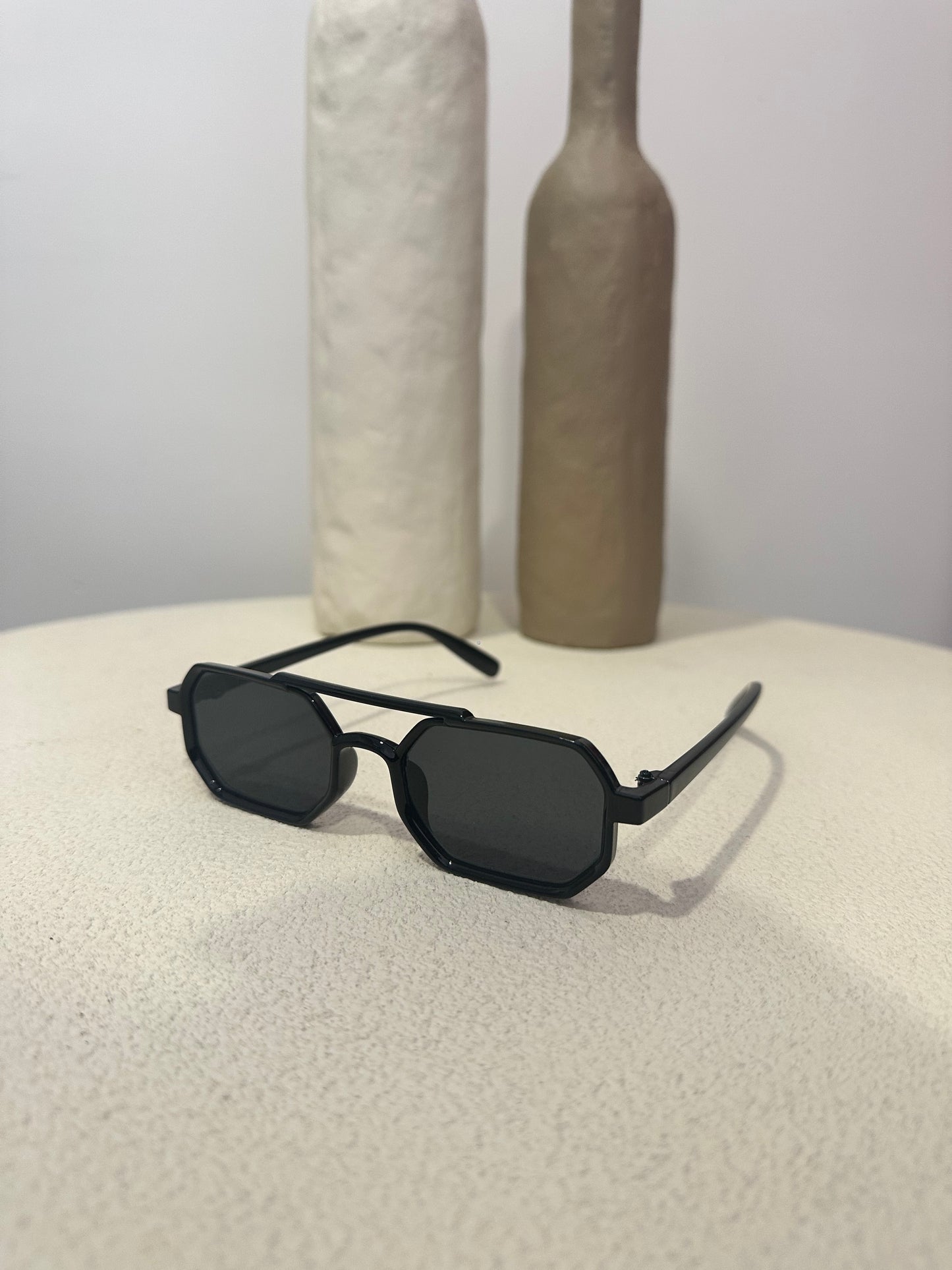 Mykonos black
