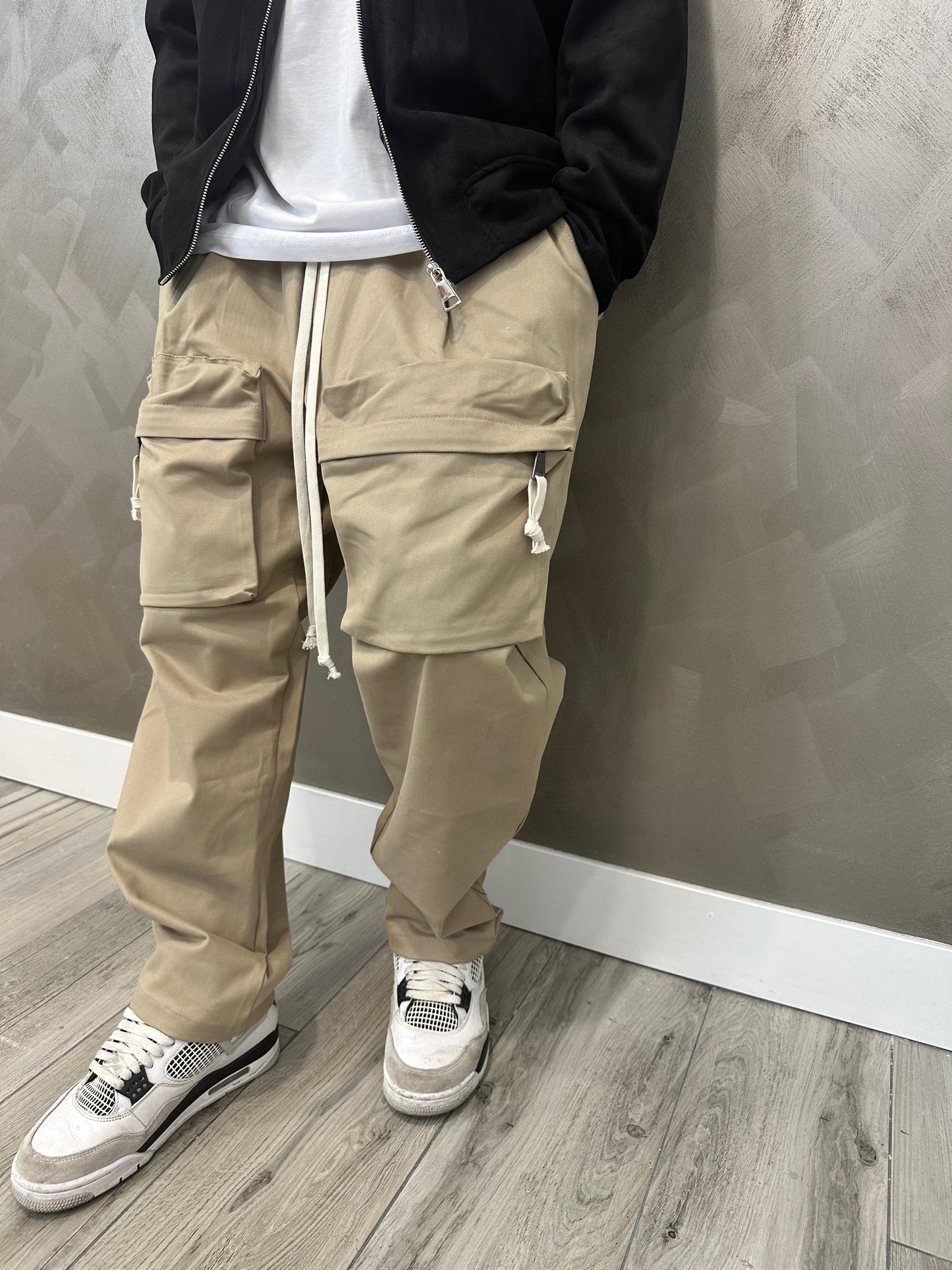 FRONT ZIP CARGO BEIGE