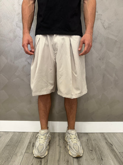 Elegant Short Beige
